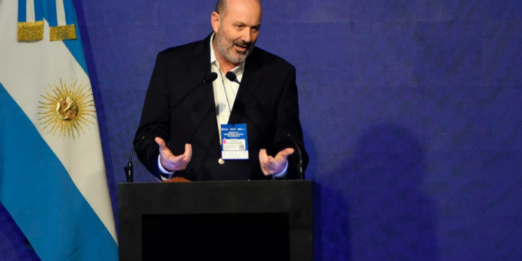 Oficializan el decreto que busca lograr “burocracia cero”