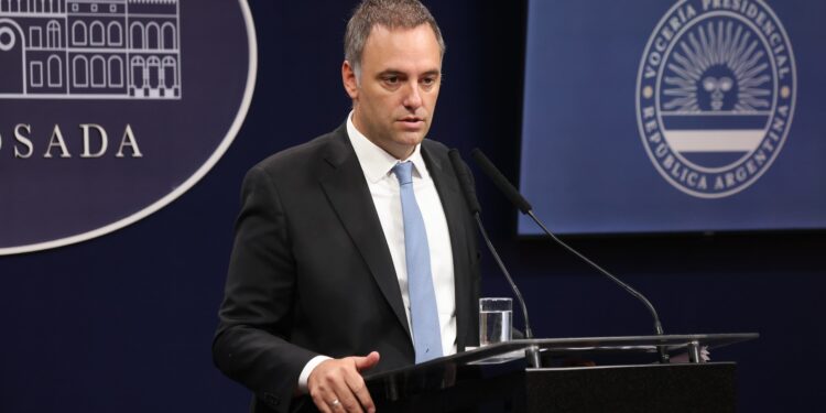 El Gobierno prohibirá los tratamientos de cambio de género para menores de 18 años