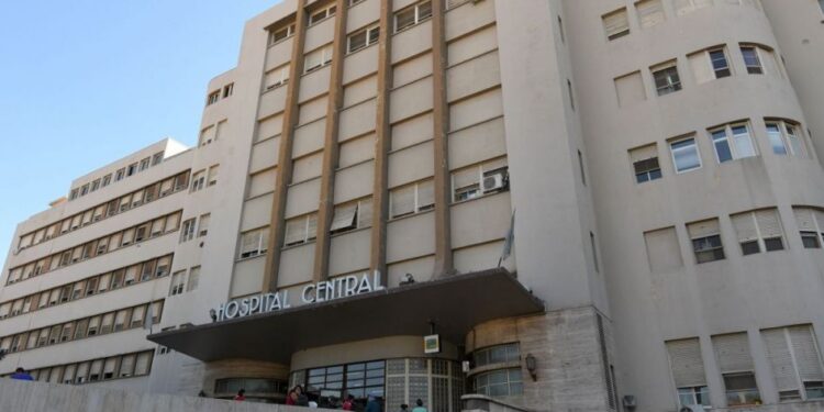 Paro en Hospital Central de Mendoza: 85% de adhesión y críticas al Gobierno y a sindicatos