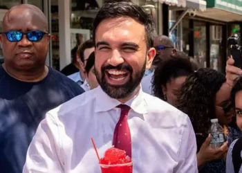 Internas demócratas para alcalde de Nueva York en manos de un izquierdista musulmán