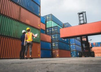 Las importaciones alcanzan su mayor peso en la economía en más de un siglo