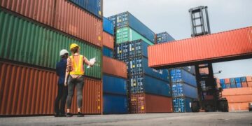 Las importaciones alcanzan su mayor peso en la economía en más de un siglo