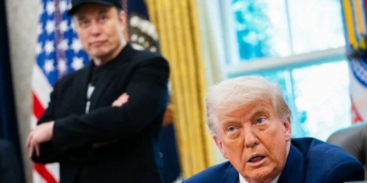 Trump y Musk resucitan su guerra a cuenta del plan fiscal del presidente y este amenaza con revisar los subsidios a las empresas del magnate