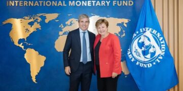 El FMI le pidió al Gobierno incluir las reformas pendientes y más transparencia cambiaria