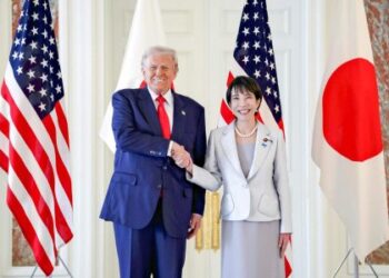 Japón y Estados Unidos firman una “nueva era dorada” en su alianza y un acuerdo de cooperación sobre tierras raras