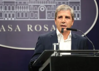 Respaldo financiero de Estados Unidos: Luis Caputo cerró el acuerdo y se espera el anuncio oficial de Donald Trump