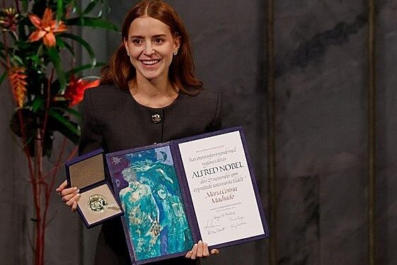 La hija de María Corina Machado recibe el Nobel de la Paz en nombre de la opositora: “Venezuela volverá a respirar”