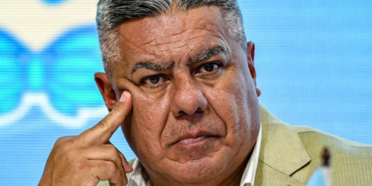 Allanan un estudio contable vinculado a empresas bajo la lupa por una mansión en Pilar y una presunta conexión con la AFA