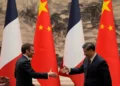 Macron llega a China para hablar con Xi Jinping sobre comercio y la guerra de Rusia en Ucrania