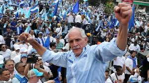 Nasry Asfura, candidato del Partido Nacional de Honduras, es proclamado presidente