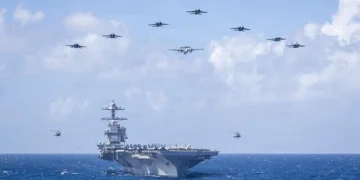 El portaviones más grande del mundo, de EE.UU., entra en el Mediterráneo en medio de tensiones con Irán