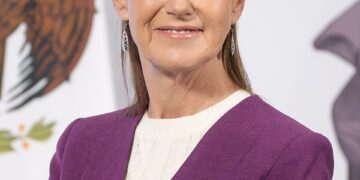 Sheinbaum impone a sus aliados una reforma electoral que reduce los recursos y el tamaño del Senado