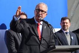 Passalacqua elimina niveles jerárquicos en casi todo el Ejecutivo provincial