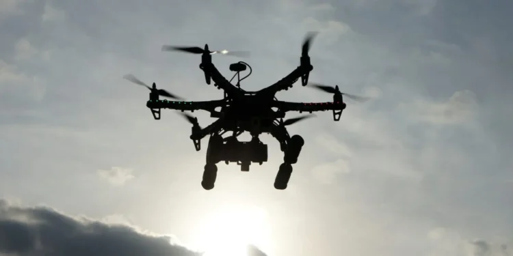 El FBI ha alertado sobre posibles planes iraníes de atacar California con drones