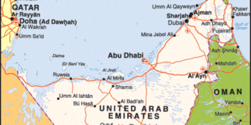 Los Emiratos Árabes Unidos han comunicado que están dispuestos a participar en una fuerza marítima internacional destinada a reabrir el estrecho de Ormuz