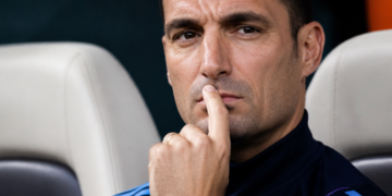 [Deportes] Scaloni tiene casi listo el plantel para el Mundial: dos posiciones aún en el aire