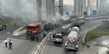 Accidente entre un patrullero y un automóvil en Belgrano