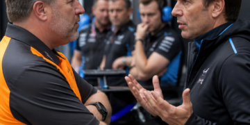 [Deportes] Tensión en la Fórmula 1: McLaren presenta queja ante la FIA por vínculos de Alpine con Mercedes