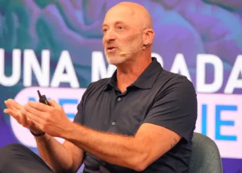 Estanislao Bachrach, experto en neurociencia: “Los adolescentes deben aprender que en la vida no siempre se obtiene lo que se quiere en el momento deseado”