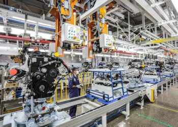 Ford recortará la producción y se encienden las alarmas por posibles despidos