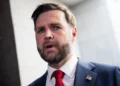 JD Vance acusa a líderes israelíes de manipular la opinión pública estadounidense para prolongar la guerra con Irán