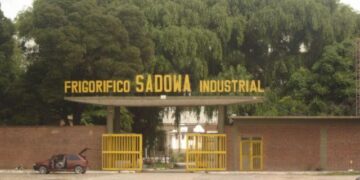 Trabajadores del exfrigorífico Sadowa reclaman el pago de indemnizaciones: “Venimos de mentira tras mentira”