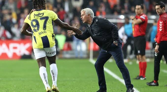 Mourinho presenta su proyecto en el Real Madrid: «Rodri hubiera sido la guinda»